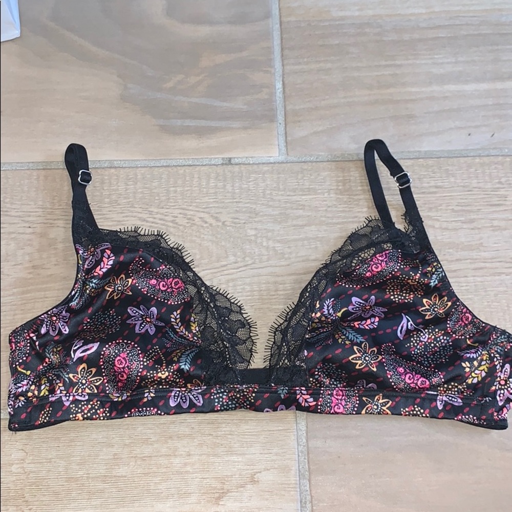 Victoria’s Secret bralette